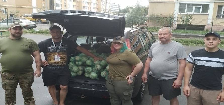 DE L'AIDE POUR L'ARMÉE !