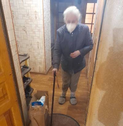 March 26, 2022 HUMANITARIAN AID TO THE ELDERLY WHO HAVE MOVEMENT PROBLEMS, HTZ DISTRICT, KHARKIV!