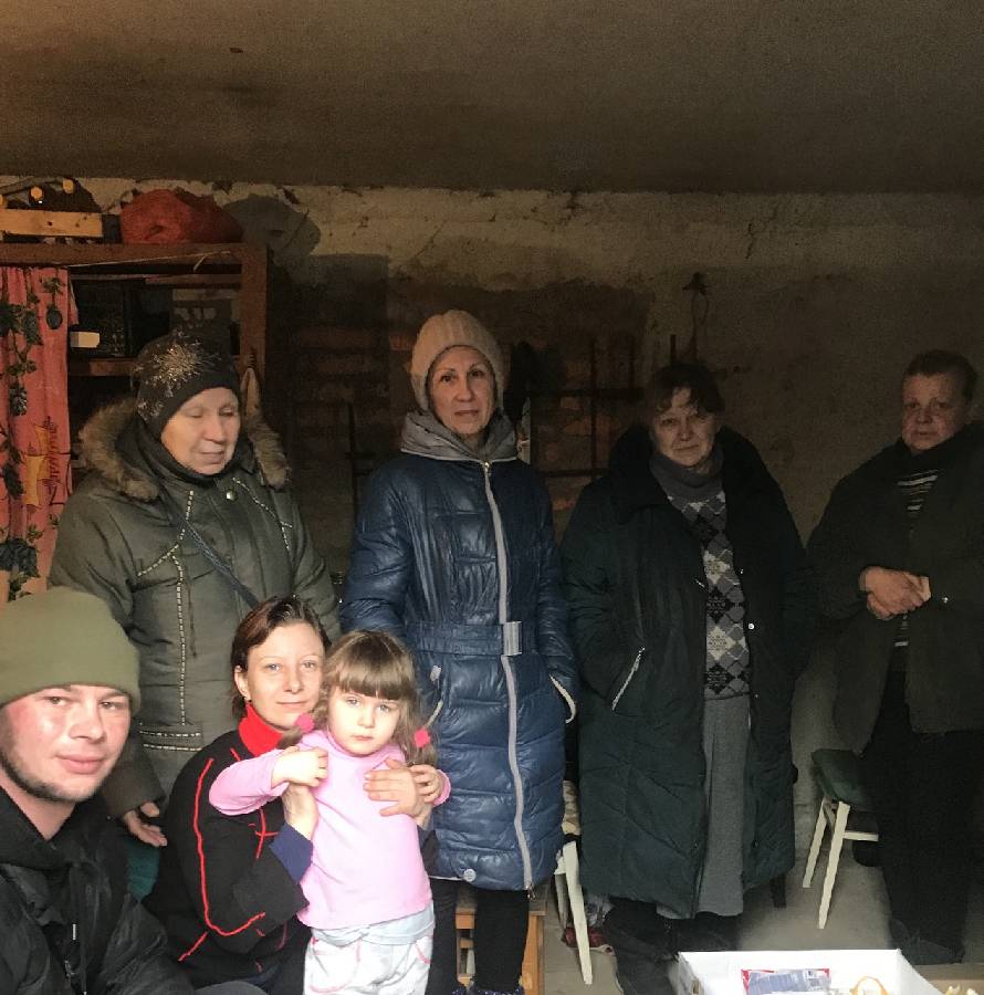 30.03.2022 L’AIDE HUMANITAIRE AUX RÉSIDENTS DE LA MAISON SITUÉE LA RUE BOUTCHMY À KHARKIV!