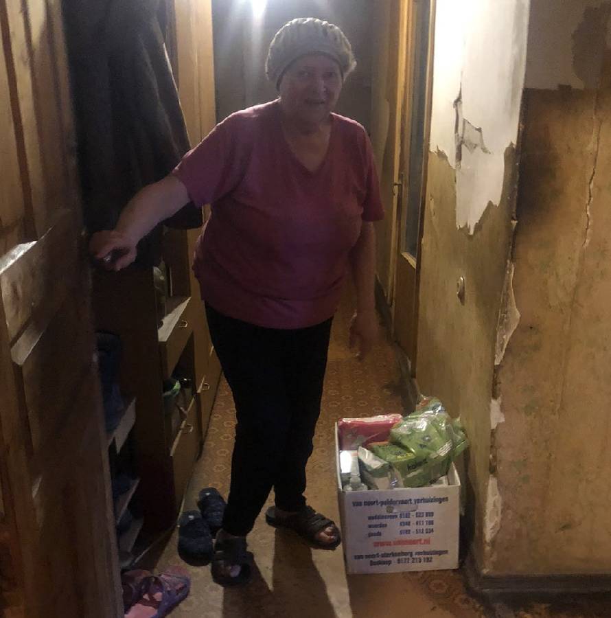 01.04.2022 HUMANITARIAN AID FOR THE RESIDENTS OF HOUSES ON ALEXANDROVSKY AVENUE!