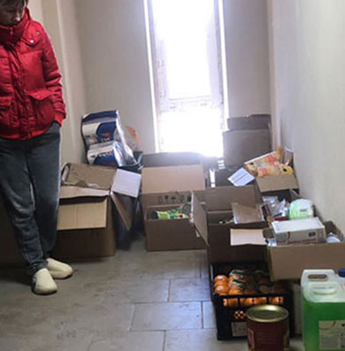 March 21, 2022 HUMANITARIAN AID TO RESIDENTS OF THE HOUSE ON MOSCOWSKIY PROSPECT OF THE CITY OF KHARKOV!