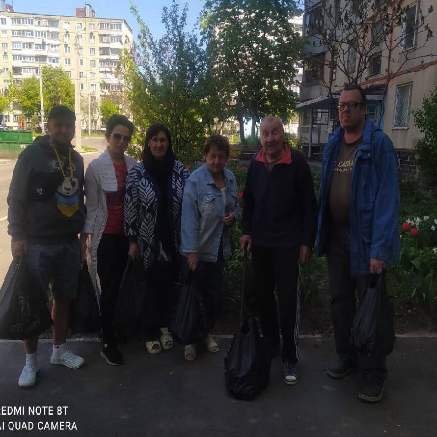 06.05.2022 HUMANITARIAN AID FOR THE RESIDENTS OF VALENTINOVSKAYA ST.!